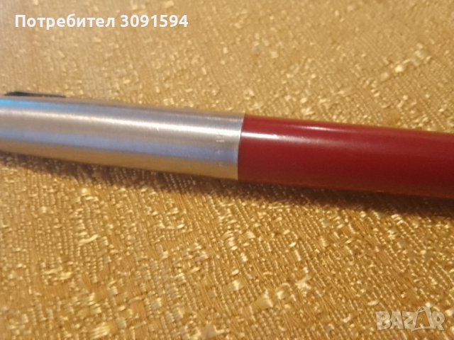 Химикалката е представена за пръв път през далечната 1954 с футуристичен за времето си дизайн    * м, снимка 3 - Антикварни и старинни предмети - 43079370