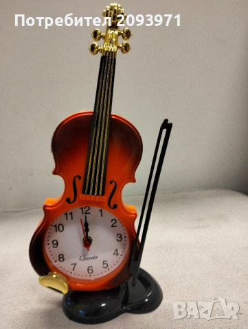 детски будилник под формата на цигулка