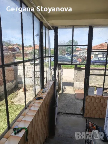Къща в Гр.Цар Калоян с кладенец, снимка 6 - Етаж от къща - 50218306