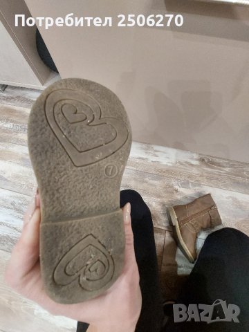 ботушки , снимка 2 - Детски боти и ботуши - 43591143