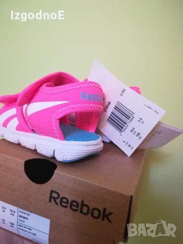 Reebook оригинални сандали, снимка 4 - Детски сандали и чехли - 25424879