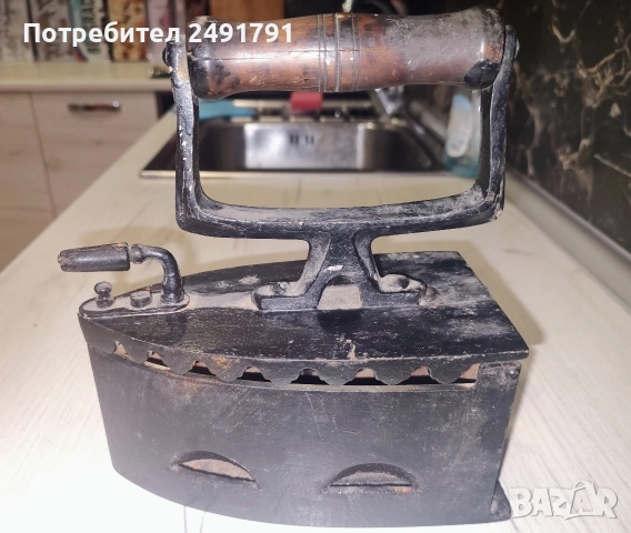 Българска ретро ютия, снимка 4 - Антикварни и старинни предмети - 52895778