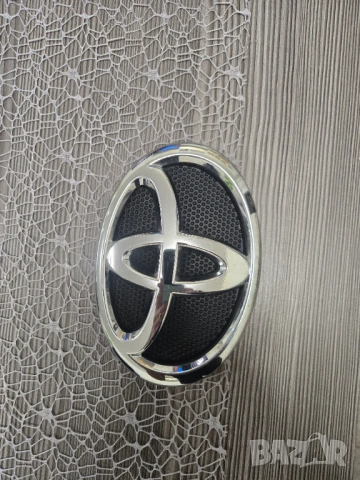 Емблема тойота хайлукс toyota hilux