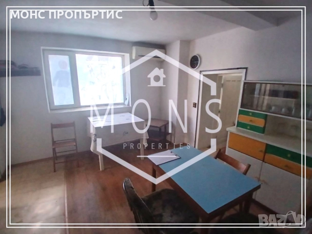 Двуетажна къща с голям двор в с. Караисен, обл. В. Търново., снимка 12 - Къщи - 51996436