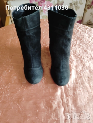 Черни велурени боти BCBG Generation 36/37 , снимка 3 - Дамски боти - 53417206