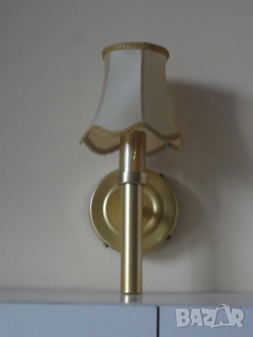 Аплик за стена, снимка 3 - Лампи за стена - 53078648