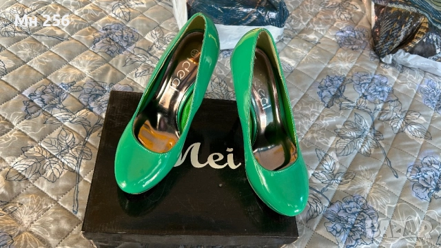 Обувки, снимка 5 - Дамски обувки на ток - 52613456