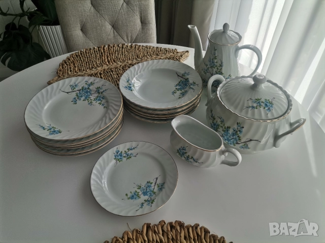 Красив комплект с позлата - стар български порцелан, снимка 4 - Сервизи - 51865123