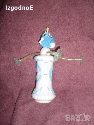 Въртяща се играчка с Пепеляшка, снимка 1