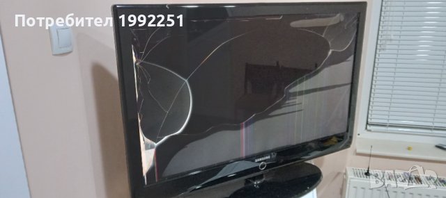 LCD Телевизор Samsung LE40M86BD. Работещ СЪС СЧУПЕН ДИСПЛЕЙ. За части или за ремонт. Внос от Германи, снимка 10 - Телевизори - 38979418
