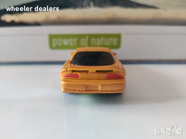 Метална количка Camaro Z28 Matchbox Collectors Club Car First Official, снимка 4 - Колекции - 50755568