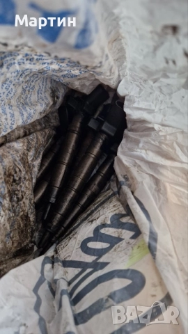 Дюзи 6бр от х5 е70 4.0д ф01 740д , снимка 2 - Части - 52653596