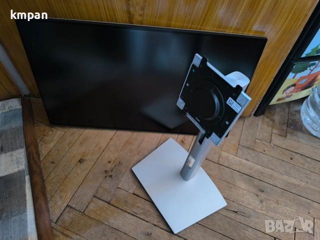 Монитор за части Dell UltraSharp U2722DE