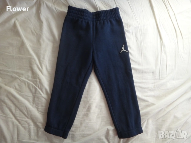 Ново детско спортно долнище Air Jordan, размер 98-104, снимка 2 - Детски панталони и дънки - 53466984
