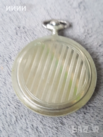 Джобен часовник Молния Сказь об Урале , снимка 3 - Антикварни и старинни предмети - 52799366