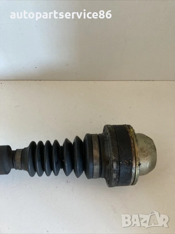 Преден карданен вал за Jeep Cherokee 3.7 (2005) P5211596AA, снимка 3 - Части - 53568901