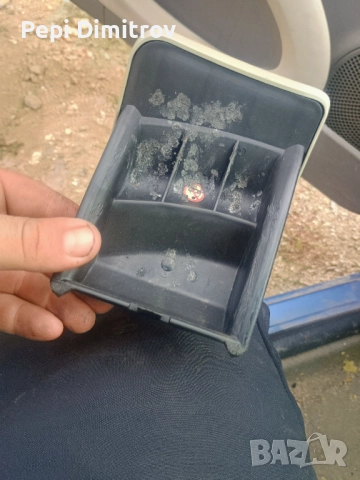 Пепелник Нисан микра 3 NISSAN MICRA K12 , снимка 2 - Части - 51683832