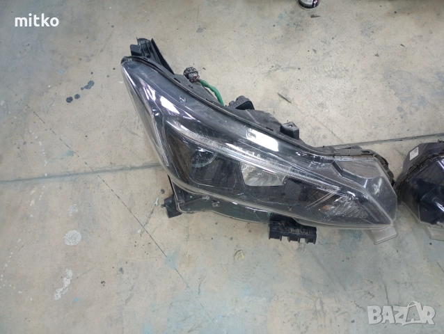 Фарове Нисан лийф, снимка 6 - Части - 52651681