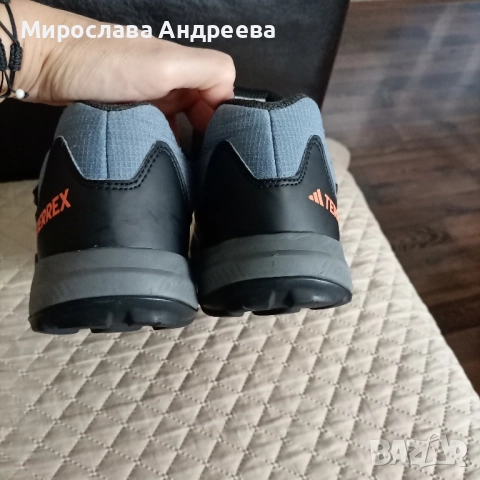 Зимни обувки Adidas Terrex , снимка 7 - Детски боти и ботуши - 51543958