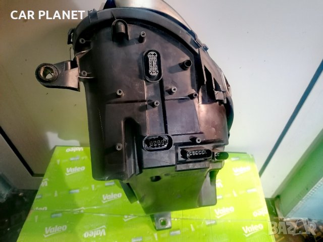 Фар Фарове за Мерцедес Р-класа В251 / Mercedes R-Class Minivan W251 Bi-Xenon AFS - завиващ. , снимка 9 - Части - 44052884