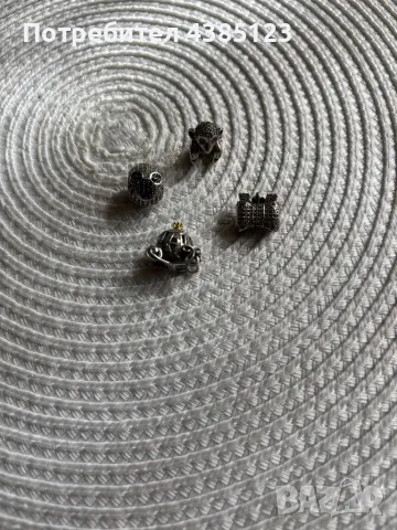 Сребърни талисмани, висулки Pandora, снимка 2 - Колиета, медальони, синджири - 49771859