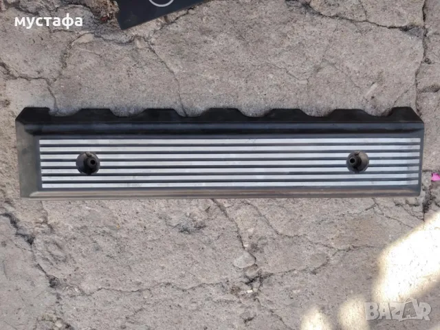 Капак за двигател бмв е39 