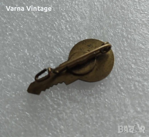 Значка на компанията NEIMAN. бронз. Германия., снимка 3 - Колекции - 51415040