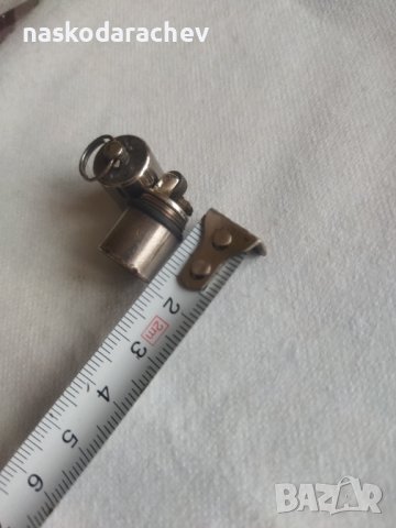 Колекционерска мини запалка за ключодържател , снимка 10 - Колекции - 44048133