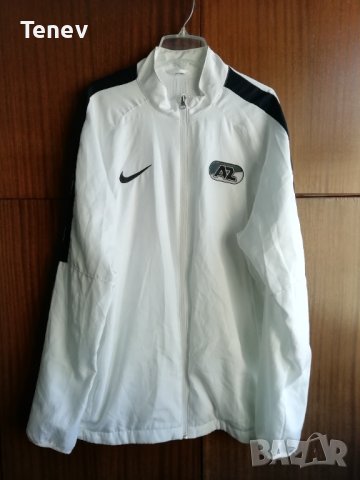 AZ Alkmaar Nike оригинално бяло мъжко яке АЗ Алкмаар , снимка 1 - Якета - 43218412