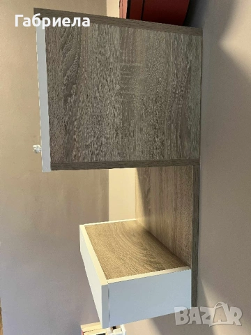 Продавам 2 бр. стенни шкафове, снимка 3 - Етажерки - 53078097