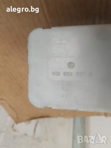 Вакуум помпа HELLA , за VW, 1H0962257B, 1H0 962 257 B, снимка 5 - Части - 50617758
