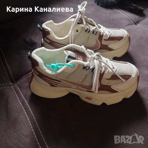 Дамски маратонки Nike, снимка 8 - Маратонки - 52351719