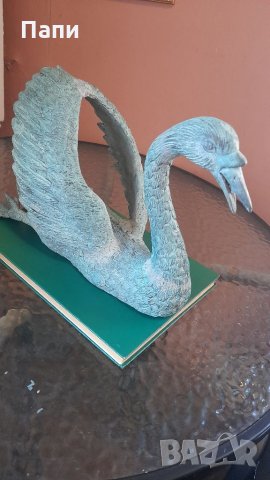 Бронзова скулптура-фонтан