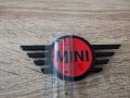 MINI Cooper червено с черно емблема лого нов стил, снимка 3