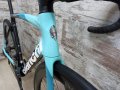 Карбонов шосеен велосипед Bianchi Oltre XR4 CV Disc Ultegra Di2 12 Hunt, снимка 8