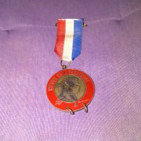 Френски почетен знак медал, снимка 1 - Други ценни предмети - 39842598