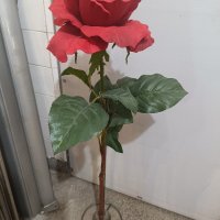 голяма роза 🌹 на стойка 908, снимка 1 - Изкуствени цветя - 43072733