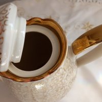Немски порцеланов чайник с позлата , снимка 5 - Сервизи - 35317733