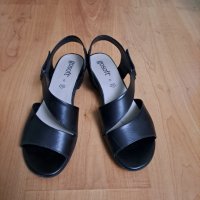 Нови сандали, снимка 1 - Сандали - 39618258