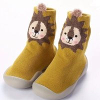 Детски чорапи с гумена подметка, снимка 4 - Чорапи - 43399219