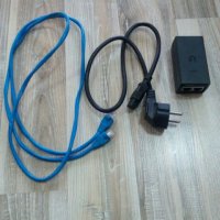 Зарядно и кабел за интернет, снимка 1 - Кабели и адаптери - 27595663