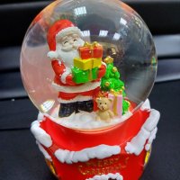 Коледно преспапие с Дядо Коледа  и мече , снимка 6 - Декорация за дома - 43195074