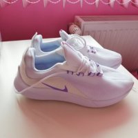 Нови оригинални маратонки Nike, снимка 1 - Маратонки - 27956080