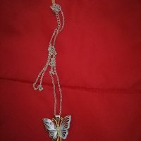Сребърен медальон пеперуда , снимка 1 - Колиета, медальони, синджири - 43251676