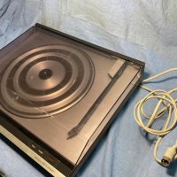 Продавам грамофон на Bang&Olufsen - Beogram2400, снимка 5 - Грамофони - 43010804