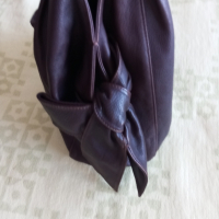 Valentino чанта естествена кожа, снимка 4 - Чанти - 44845523