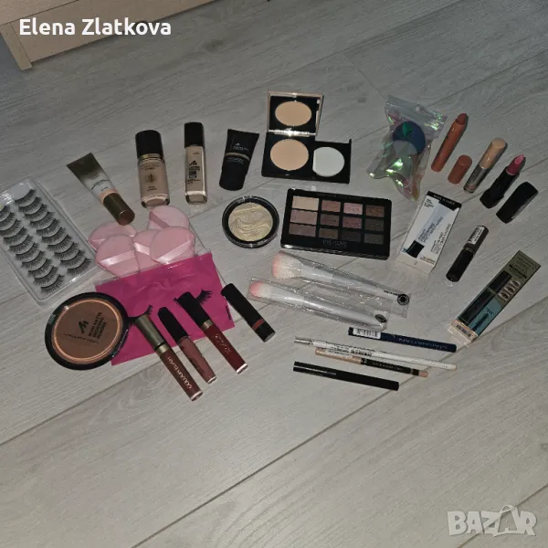 Лот гримове , снимка 1