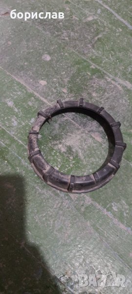 Гайка за бензинова помпа за голф 4 , снимка 1