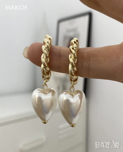 Красиви обеци с перлени сърца и златисти елементи, снимка 1