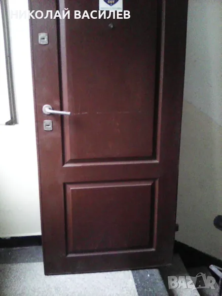 Блиндирана      врата  за    мазета  /  складове   -    с    2    каси    - 80  / 190    ., снимка 1